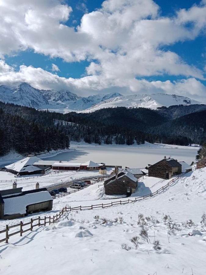 Vila Gite Cosy Lac De Payolle Campan Exteriér fotografie